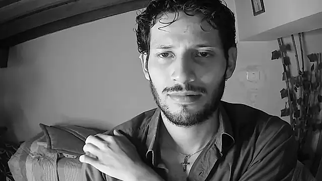 Nicholasrodrii online show from June 2026 12:02:02 AM