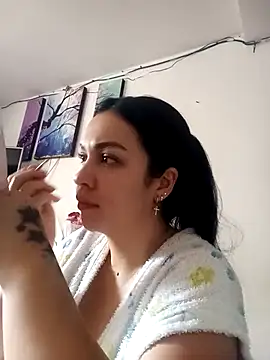 brianaGuzman online show from May 2026 02:33:02 PM