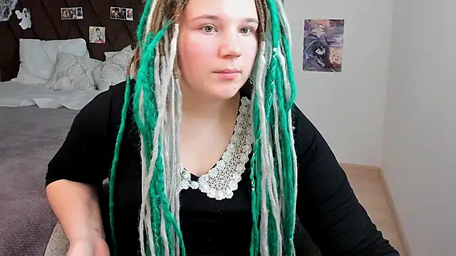 Snapshot of GloriaHylivi chatting on December 2024 03:41:02 PM GloriaHylivi online show from December 2024 03:41:02 PM