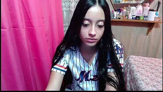 Lunawillis online show from February 2026 06:56:02 PM