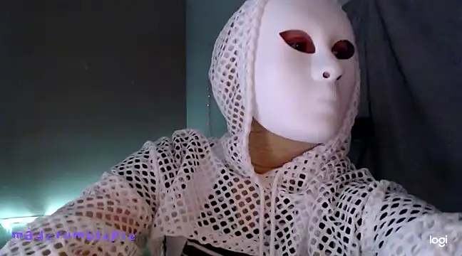 madcrumblepie online show from February 2025 06:52:01 PM