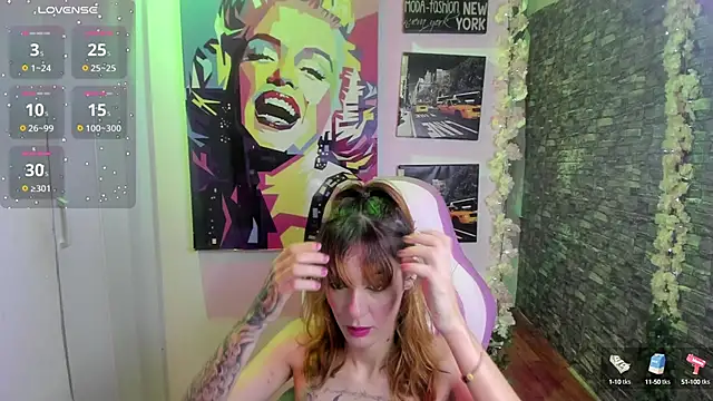 Snapshot of katt__black__ chatting on September 2025 08:58:01 PM katt black online show from September 2025 08:58:01 PM