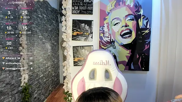 Snapshot of katt__black__ chatting on October 2025 09:01:01 PM katt black online show from October 2025 09:01:01 PM