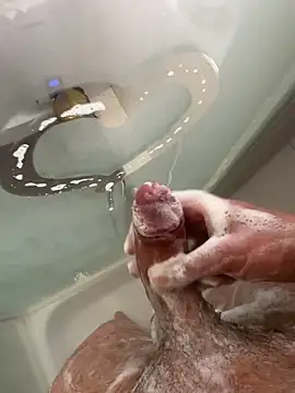 Snapshot of YoungCouple0604 chatting on October 2025 10:56:02 AM YoungCouple0604 online show from October 2025 10:56:02 AM