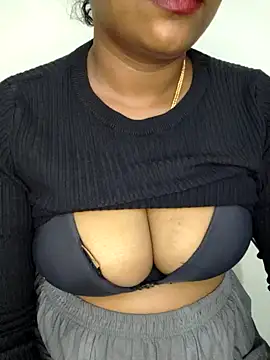 Snapshot of Sexy_Ammu_Telugu chatting on February 2025 02:25:02 AM Sexy Ammu Telugu online show from February 2025 02:25:02 AM