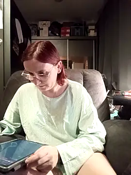 Snapshot of Marie1992PL chatting on December 2025 05:53:02 PM Marie1992PL online show from December 2025 05:53:02 PM