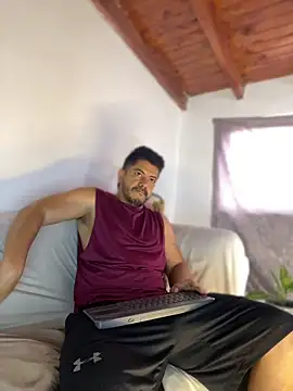 AndresSmith   online show from April 2026 01:39:02 PM