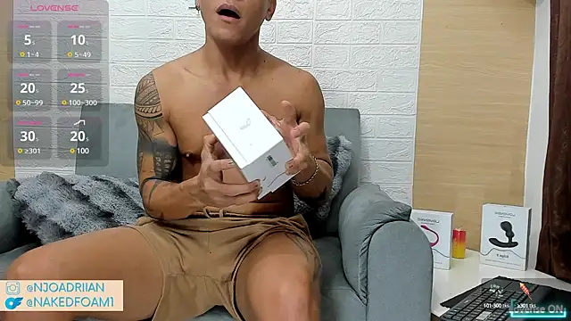 Snapshot of nakedfoam1 chatting on February 2025 02:09:02 AM nakedfoam1 online show from February 2025 02:09:02 AM