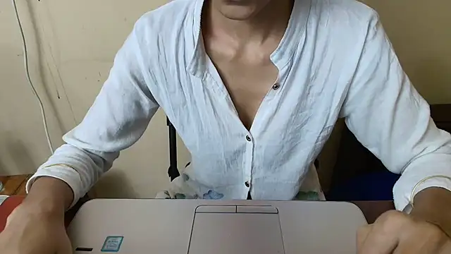 Srabontii online show from November 2025 09:31:01 AM