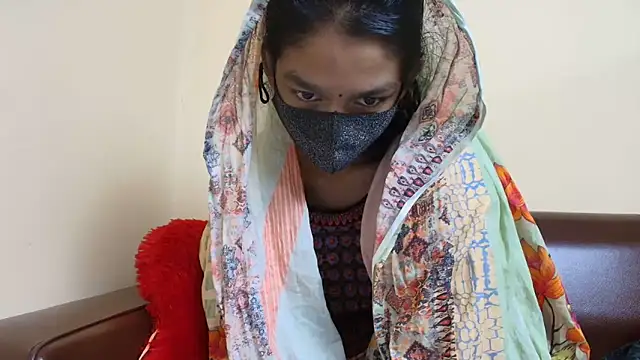 Srabontii online show from December 2025 12:16:02 AM