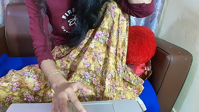 Srabontii online show from February 2026 09:58:01 PM