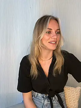 Snapshot of Milla__one chatting on March 2026 11:14:01 AM Milla one online show from March 2026 11:14:01 AM