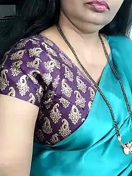 Snapshot of Deepthi_Mysore chatting on December 2024 09:09:02 PM Deepthi Mysore online show from December 2024 09:09:02 PM