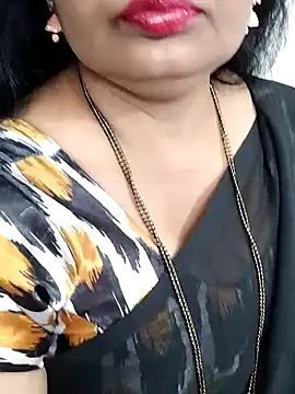 Snapshot of Deepthi_Mysore chatting on December 2024 06:49:01 PM Deepthi Mysore online show from December 2024 06:49:01 PM