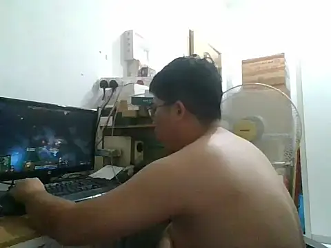 Snapshot of shyboymasturbation chatting on January 2025 05:59:02 PM shyboymasturbation online show from January 2025 05:59:02 PM