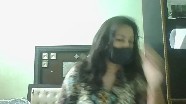 couplesuni online show from May 2026 03:13:01 AM