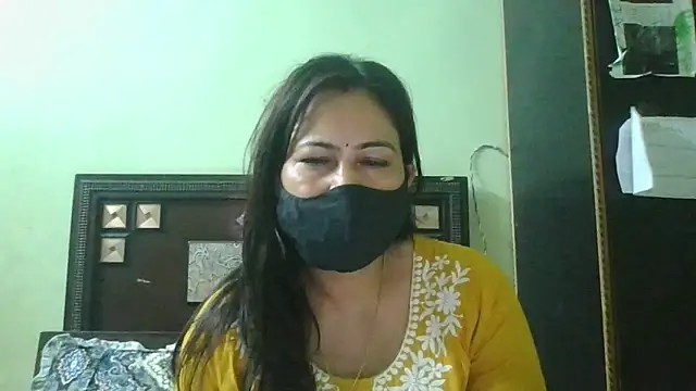 couplesuni online show from May 2026 11:50:01 AM