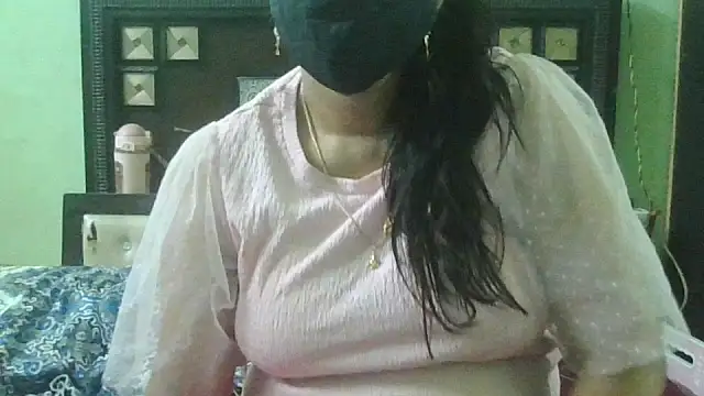 Snapshot of couplesuni chatting on July 2026 04:21:01 AM couplesuni online show from July 2026 04:21:01 AM
