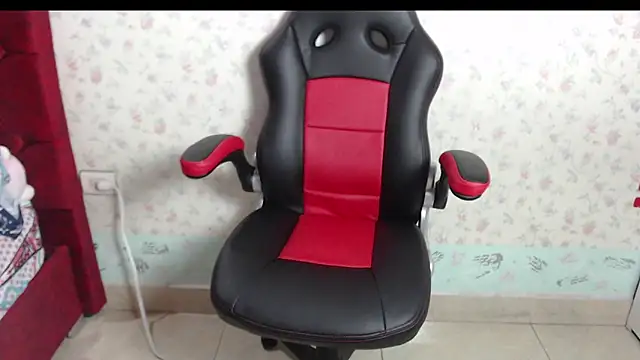 Snapshot of kayla_k18 chatting on September 2025 12:34:01 AM kayla k18 online show from September 2025 12:34:01 AM