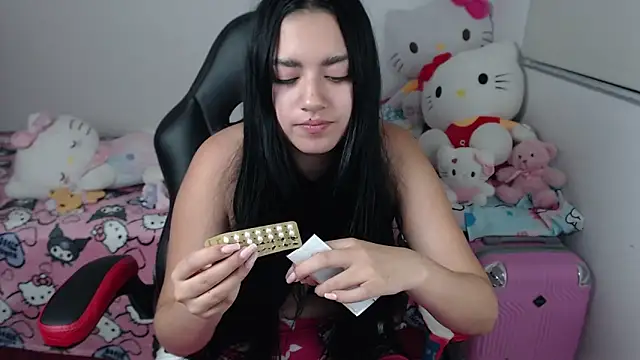 kayla k18 online show from April 2026 02:38:02 AM