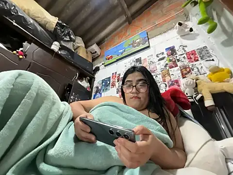 Snapshot of dafne19_ chatting on March 2026 04:28:02 AM dafne19 online show from March 2026 04:28:02 AM