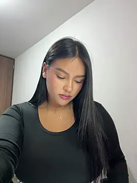 Snapshot of _NINA chatting on April 2026 02:27:02 AM NINA online show from April 2026 02:27:02 AM