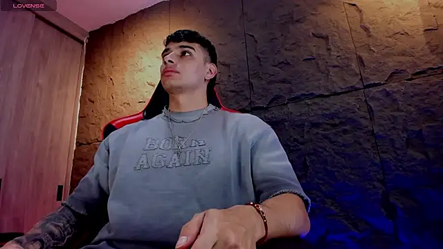 Snapshot of joseph_boy chatting on October 2025 12:06:02 PM joseph boy online show from October 2025 12:06:02 PM