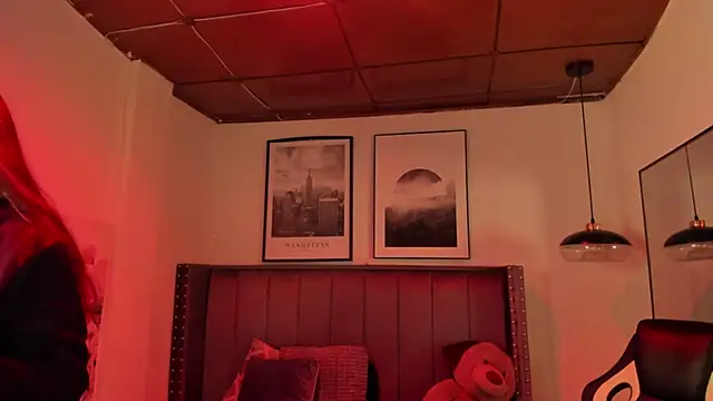 Alaia Cute online show from October 2025 12:58:01 AM