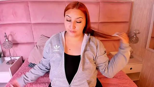 Snapshot of Alaia_Cute chatting on March 2026 11:19:02 PM Alaia Cute online show from March 2026 11:19:02 PM