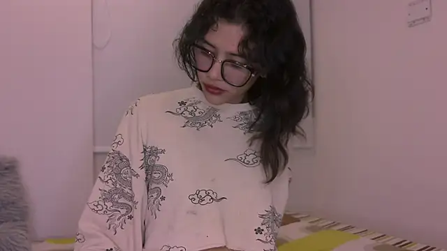 Snapshot of Lovely-allys chatting on October 2025 12:40:02 AM Lovely-allys online show from October 2025 12:40:02 AM