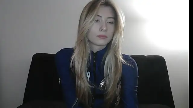 Snapshot of ErikaShyy chatting on October 2025 01:01:02 PM ErikaShyy online show from October 2025 01:01:02 PM