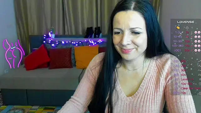 Snapshot of Alika_lorens_talk chatting on December 2024 03:35:01 PM Alika lorens talk online show from December 2024 03:35:01 PM