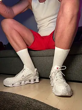 nikeaddicted2 online show from December 2025 08:54:01 AM