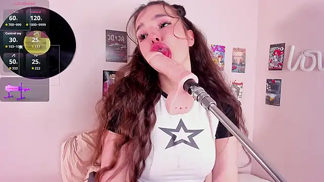 LosAlicee online show from April 2026 09:57:02 PM