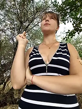 astiSWEET online show from September 2025 01:38:02 AM