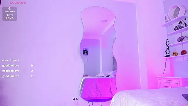 LiaFlowers online show from December 2024 12:29:01 AM