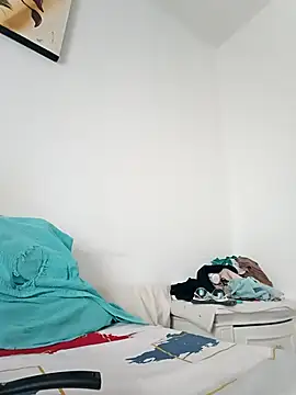 Snapshot of katysquirtdirty chatting on November 2025 12:41:02 PM katysquirtdirty online show from November 2025 12:41:02 PM