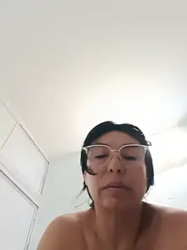 Snapshot of katysquirtdirty chatting on July 2026 06:48:01 PM katysquirtdirty online show from July 2026 06:48:01 PM