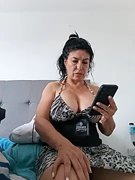 Snapshot of katysquirtdirty chatting on July 2026 04:39:33 PM katysquirtdirty online show from July 2026 04:39:33 PM
