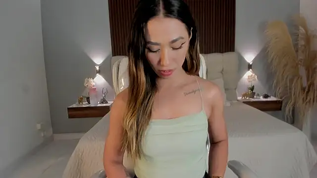Emma23   online show from April 2026 10:13:01 AM