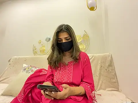 MaYaa  11 online show from February 2026 07:08:01 AM