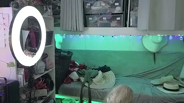 Snapshot of cunty_tranny_lydia chatting on March 2026 05:19:01 AM cunty tranny lydia online show from March 2026 05:19:01 AM