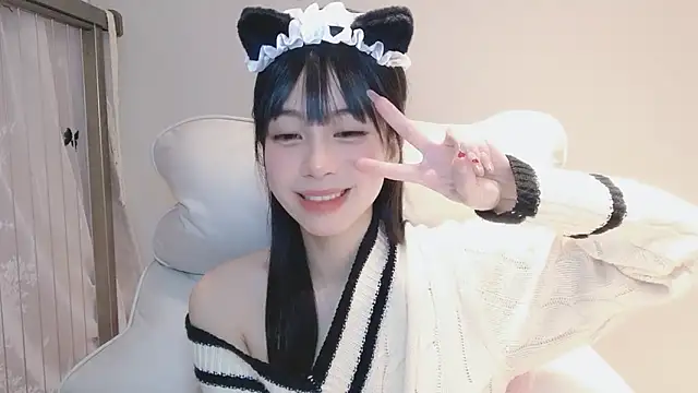 -Hottie online show from December 2024 07:00:02 PM