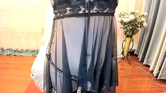 Snapshot of Pennyee chatting on December 2025 02:11:01 PM Pennyee online show from December 2025 02:11:01 PM