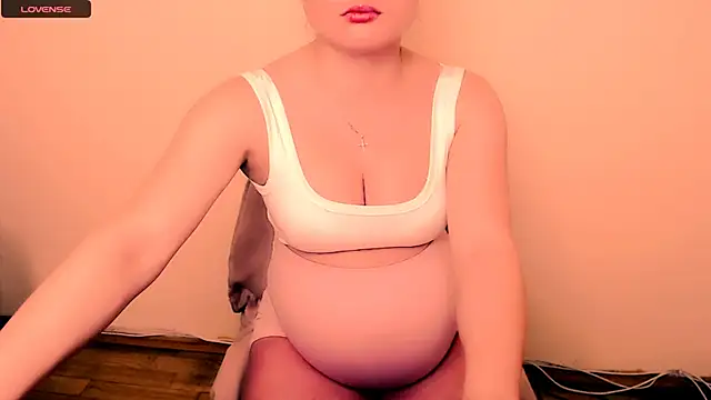 Snapshot of Felliciya chatting on March 2026 10:31:01 AM Felliciya online show from March 2026 10:31:01 AM