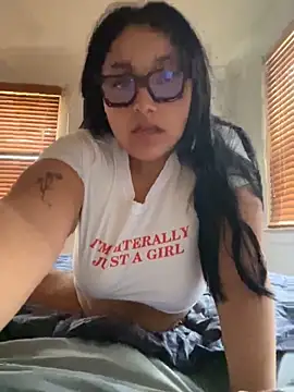 girlygirl1313 online show from March 2025 01:18:01 PM