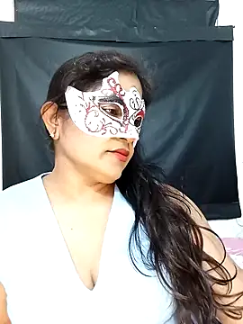 Maya8175 online show from January 2025 04:51:02 PM