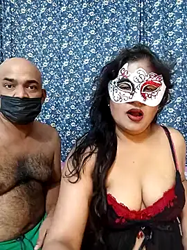 Maya8175 online show from March 2025 04:44:02 PM