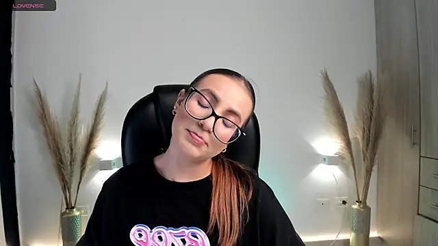 Snapshot of RyliieHunter chatting on December 2024 01:58:01 AM RyliieHunter online show from December 2024 01:58:01 AM