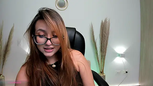 Snapshot of RyliieHunter chatting on December 2024 06:21:01 AM RyliieHunter online show from December 2024 06:21:01 AM